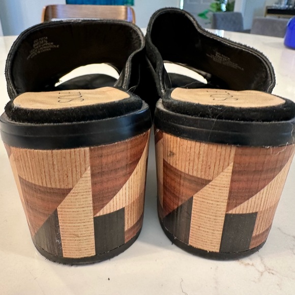 Sole Society black suede sandals block heel size 8 - Picture 3 of 5